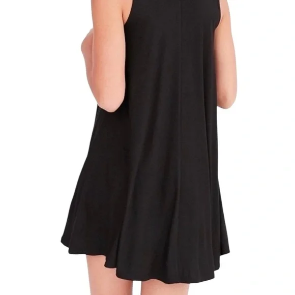SILENCE + NOISE Urban Outfitters Black Swing Sleeveless Women’s Size XS - Picture 2 of 9